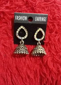 Fashionable Jhumka Earrings