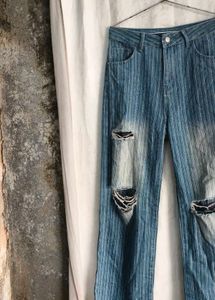 Distressed Wide Leg Jeans