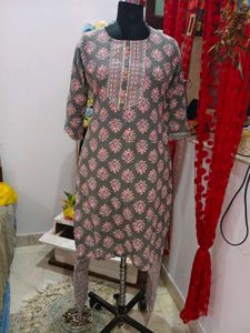 Stylish Printed Kurta with Bottoms