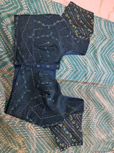 Elegant Teal Bandhani Saree