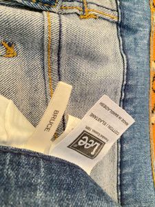 Original Lee Men’s Jeans Up For Grab!!!