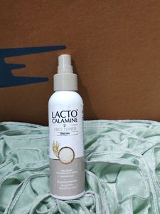 Lacto Calamine Face Toner - Dewy Skin