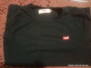 Used Full Sleeves Cotton Tshirt