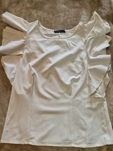 Chic White Ruffle Sleeve Top
