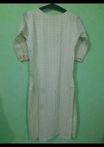 Elegant White &amp; Red Kurta Set