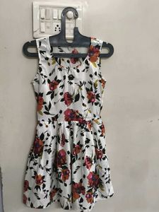 Floral Print Sleeveless Dress