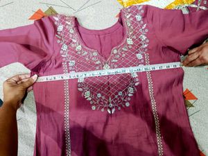 🇳🇿💫🎀Elegant Embroidered Kurta Set