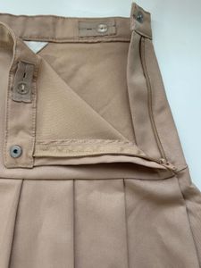H&amp;M Beige Pleated Mini Skirt XS Korean Style