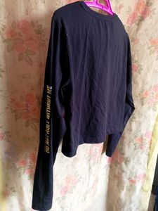 Black Roller Skate Long Sleeve Crop Top