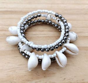 Boho Beaded Bracelet with Seashells