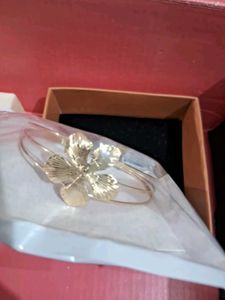 freesize floral golden bracelet