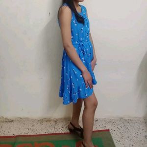 Chic Blue Floral Sleeveless Dress