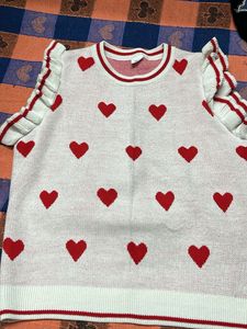Heart Print Sleeveless Top