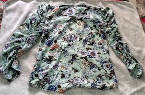 Floral Print Long Sleeve Top
