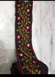 combo of Black &amp; Red boarder lace for saare