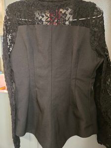 Elegant Black Lace Sleeve Blazer