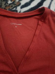 Red V-Neck Button-Up Fitted Top