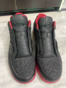 Used Original Jordan Clutch “Bred” — OG Pair