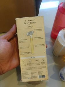 Carmesi Body Razor