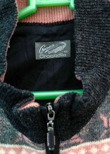 CROCODILE Vest Sweater