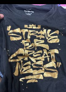 Nike "Strive for Greatness" Tee XL Size