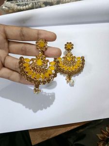 Elegant Yellow Stone Earrings