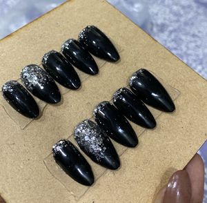 Sparkling Black Glitter Nails