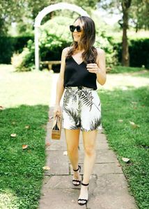 H&amp;M Palm Leaf Print High-Waisted Shorts