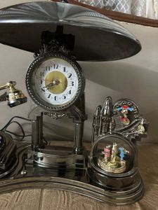Vintage Rotary Phone &amp; Clock Decor
