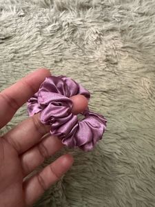 Brand new Jamuni hair scrunchie set