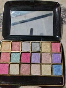 16 Color Eyeshadow Palette
