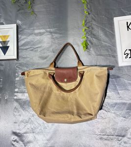 The Longchamp tote beg
