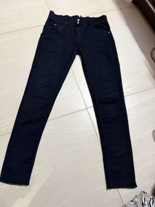 Stylish Black Jeans