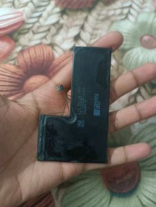 iPhone xs battery