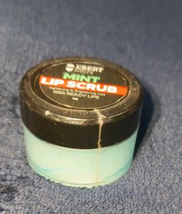 L'BERT Mint Lip Scrub