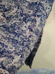 Embroidered Blue &amp; White Kurta