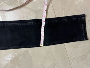 Levis Classic Black Skinny Jeans