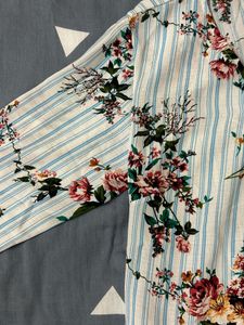 Floral Print Wrap Top 🌸