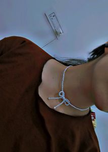 Bow Necklace