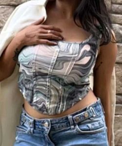 Stylish Swirl Print Cropped Top
