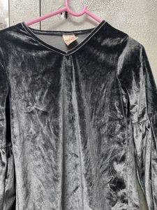 Velvet V-Neck Puff Sleeve Top