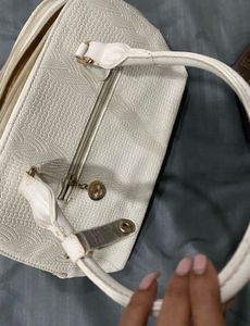 Elegant Cream Handbag