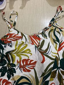 Floral Print Sleeveless Top summer