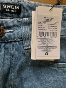 Shein Ankle Length Fly With Button Closure Jeans