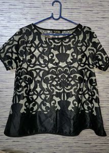 Elegant Black Embroidered Kurta