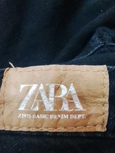 ZARA Black Denim Cargo Capri Pants