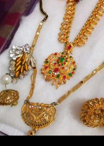 Exquisite Indian Jewelry Set