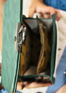 Chic Green &amp; White Crossbody Bag