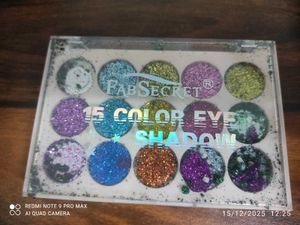 Fabsecret 15 Color Eyeshadow Palette