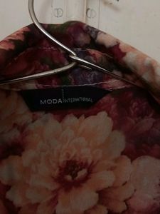 Sleeveless Colourful Shirt / Jacket
